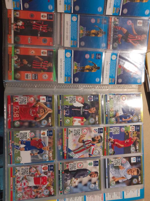 duży zestaw album i karty piłkarskie adrenalyn, pozostałość