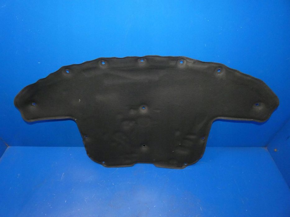 MERCEDES C KLASA W205 WYGŁUSZENIE PODBITKA MASKI