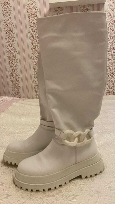 Чоботи шкіряні жіночі бежеві