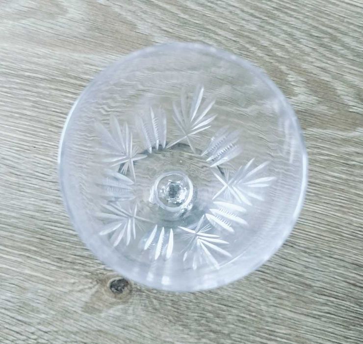 Kieliszek przeźroczysty ozdobny