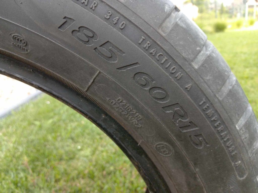 2szt. Opony Dunlop 185/60/R15 Sport Bluresponse letnie