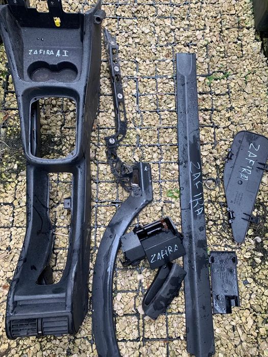 ORYGINALNY PLASTIK POJAZDU: OPEL ZAFIRA A I