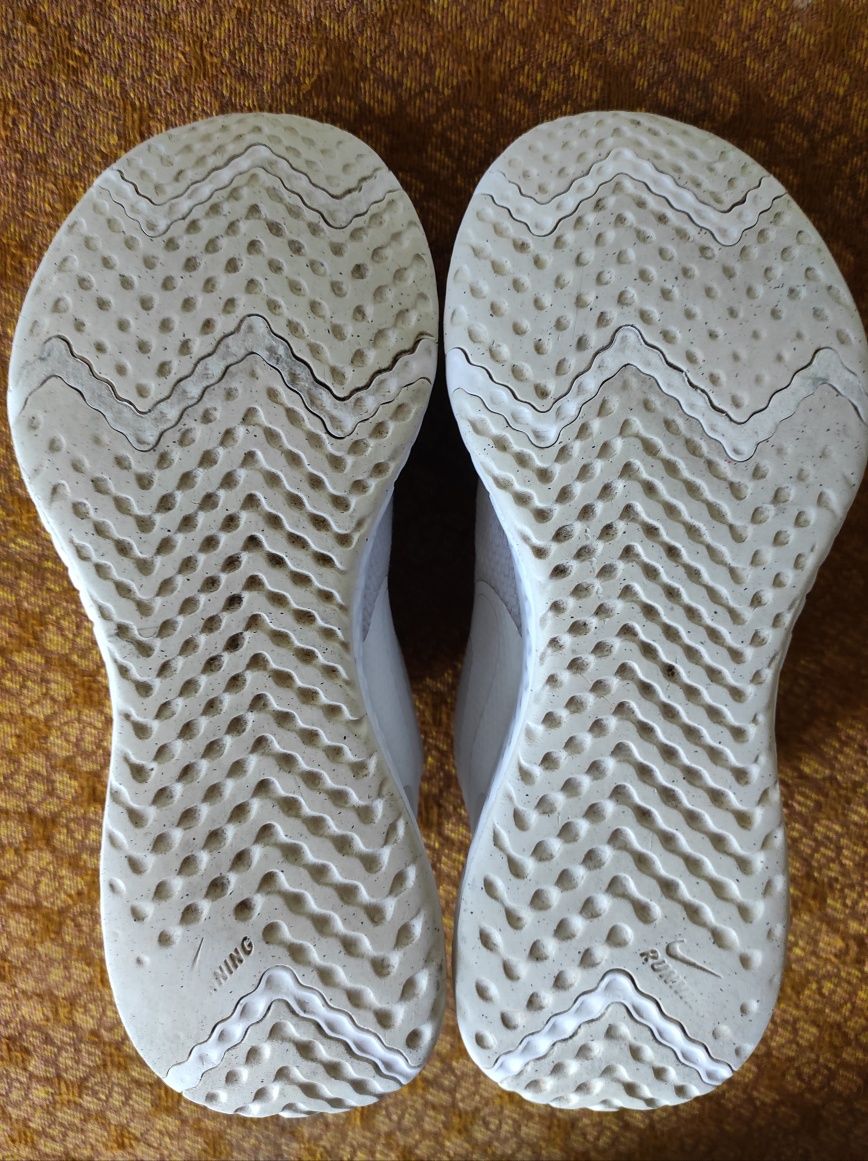 Кроссовки "NIKE REVOLUTION 2",100 %оригинал, р. 43