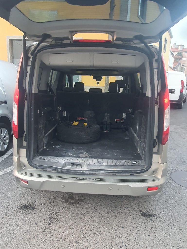 Ford  tourneo connect