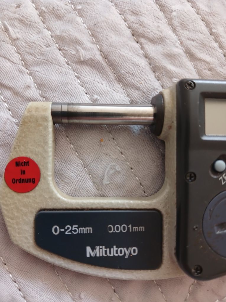 цифровий мікрометр Mitutoyo