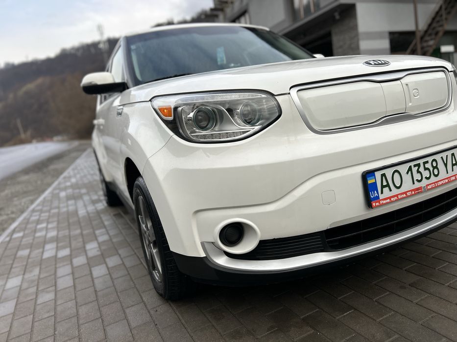KIA Soul EV 2015 року