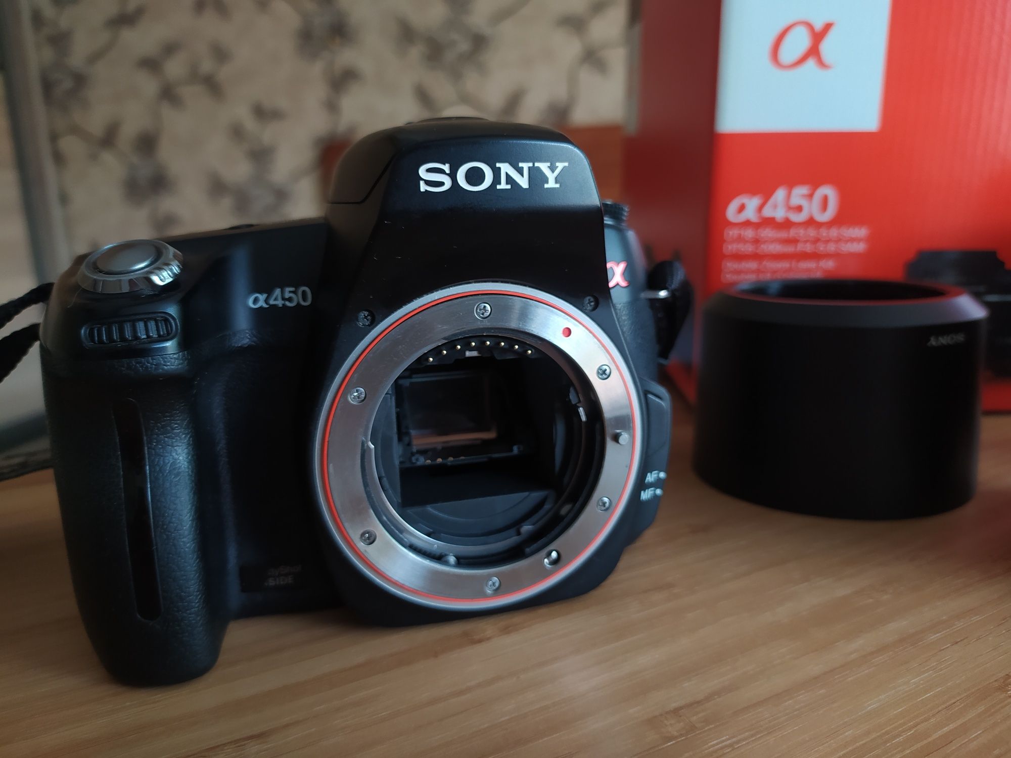 Дзеркальний фотоапарат Sony Alpha DSLR-A450 Kit - 14,2 Мп - CMOS + 
Об