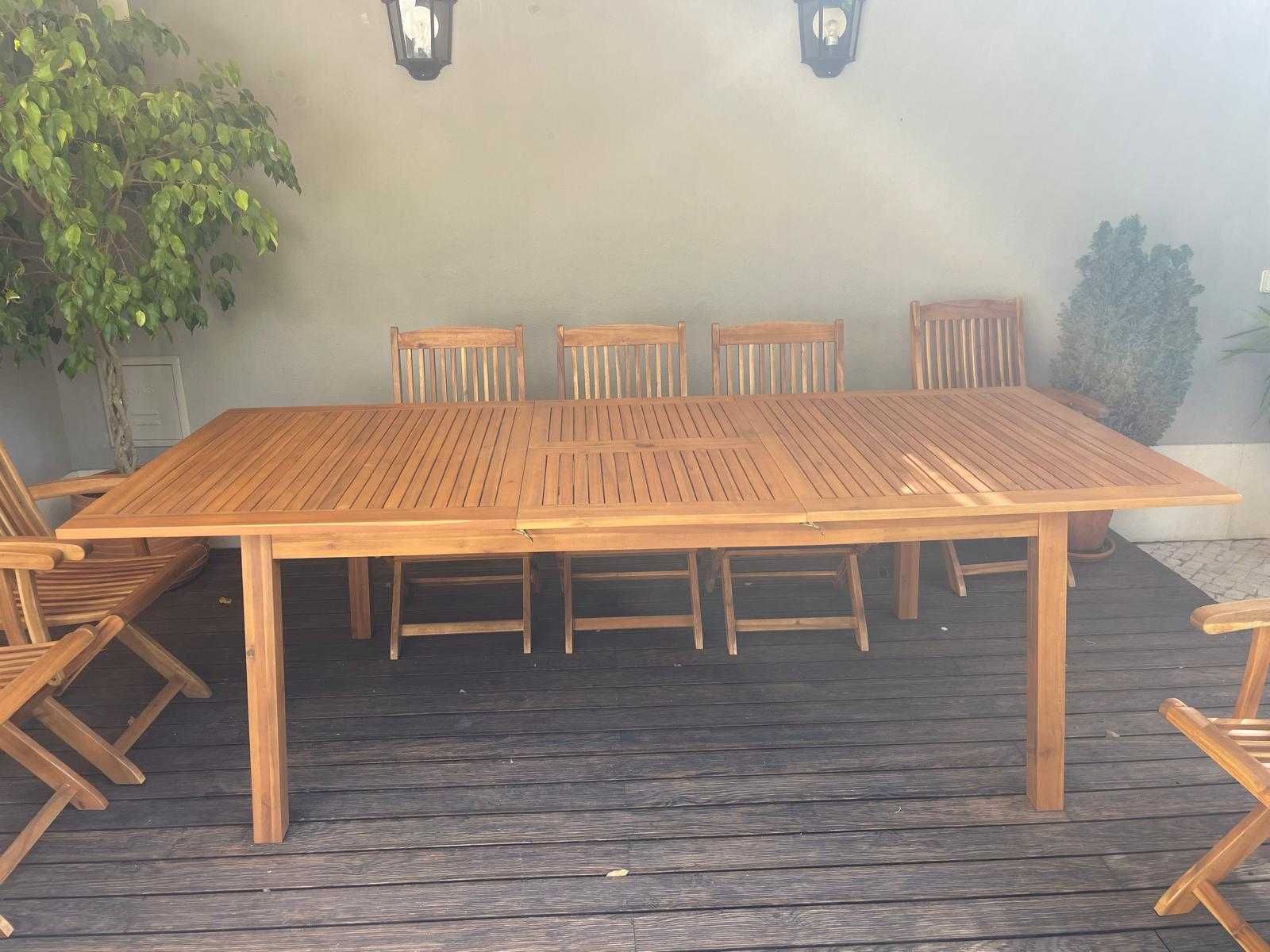 Mesa de Jardim (como nova)