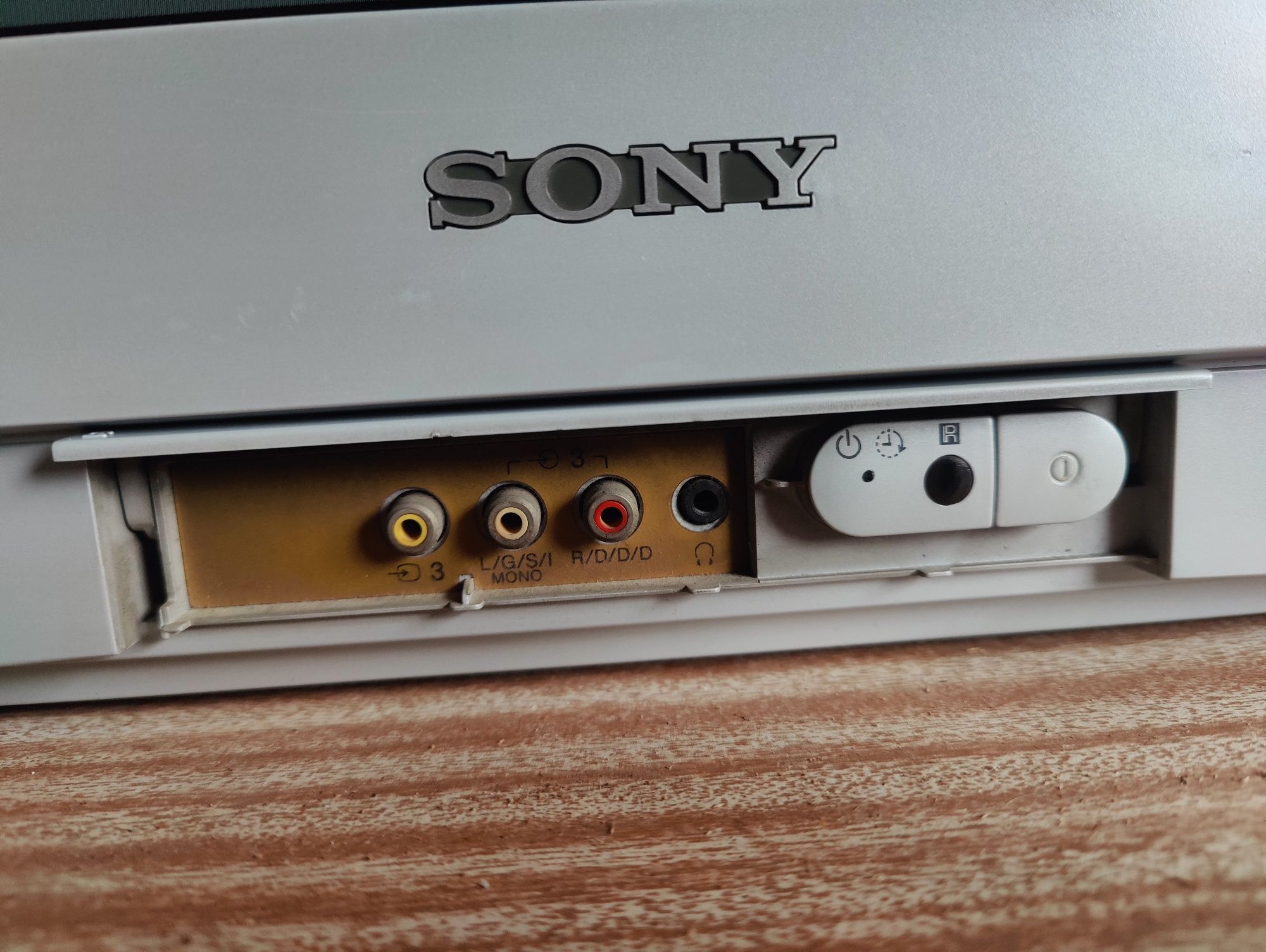 Sony Trinitron kv-21fq10k телевізор