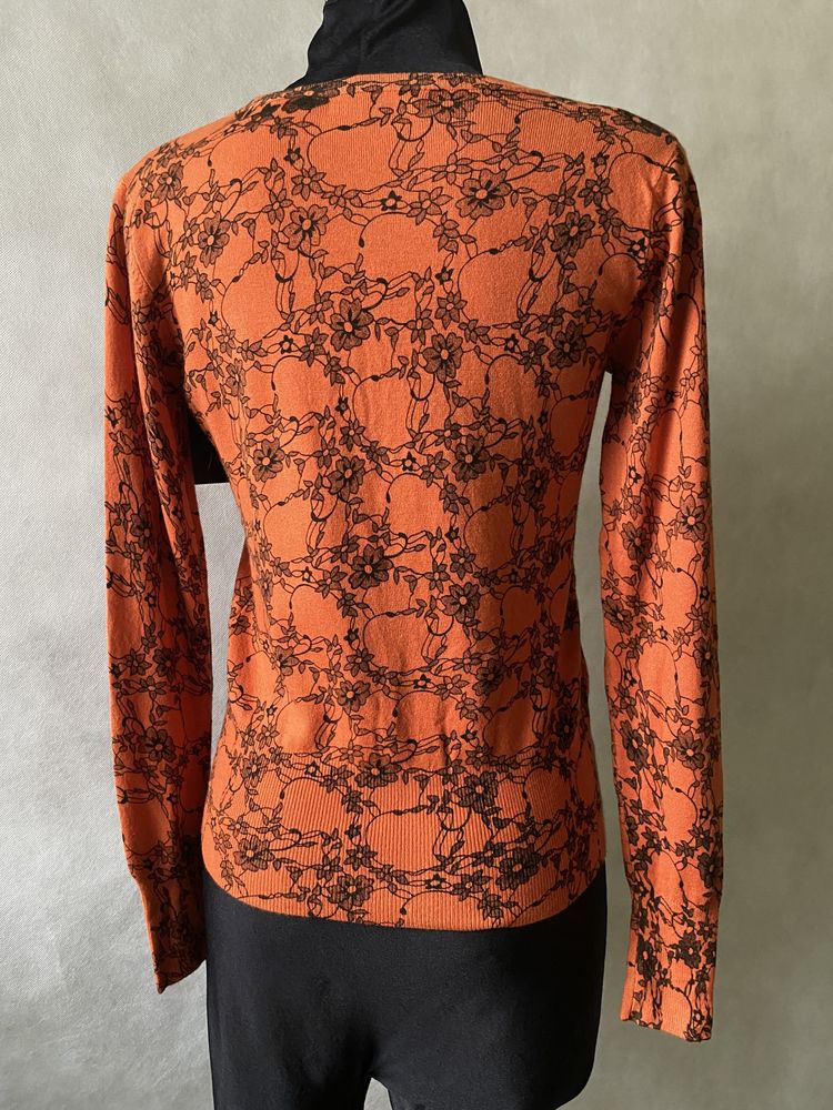Pomarańczowy sweterek w kwiatuszki vintage