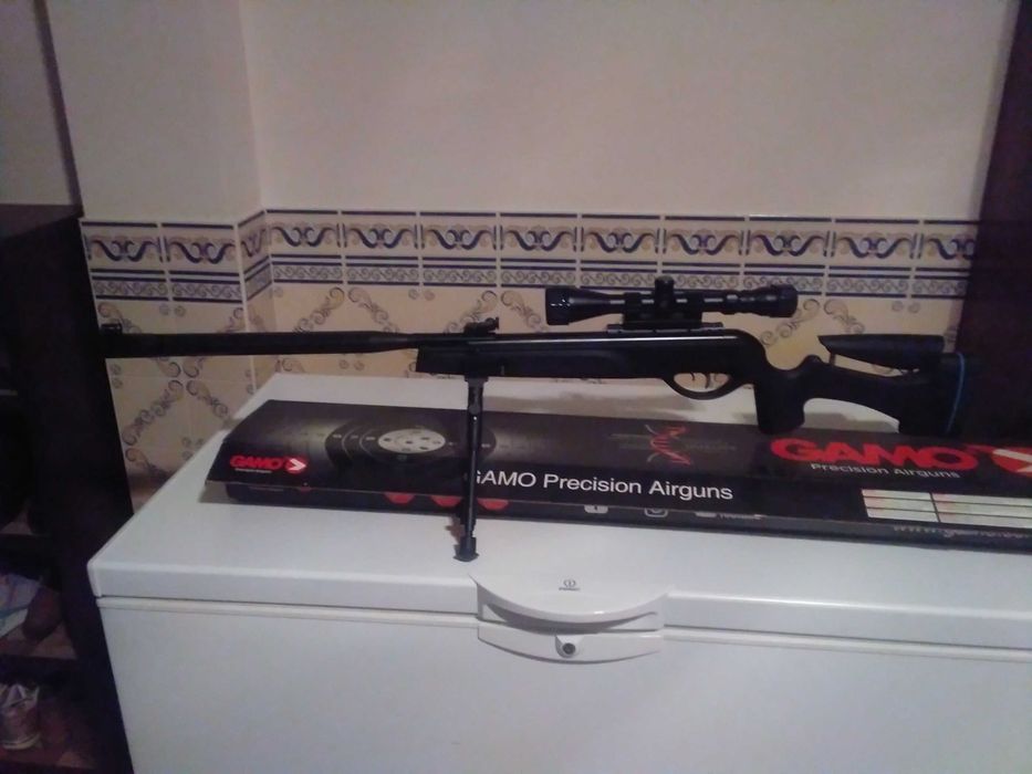 Motocicleta em perfeito funcionamento gamo 5,5 praticamente nova