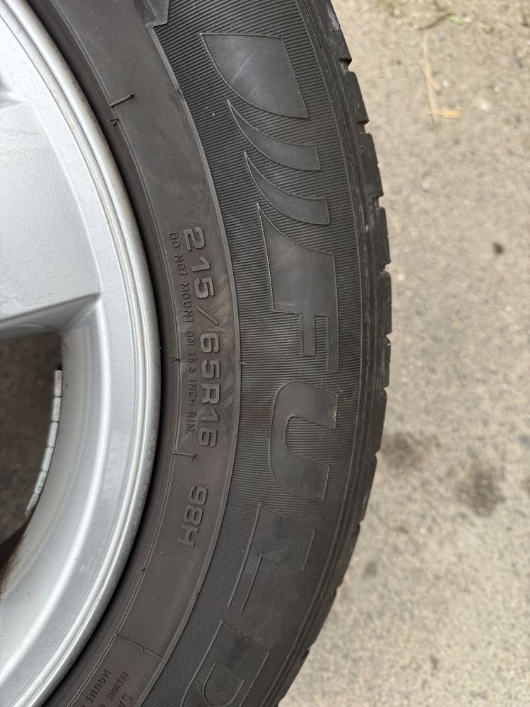 Диски з шинами hyundai 215/65r16 5 на 114.3