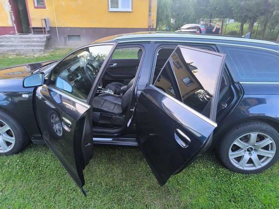 Samochód Audi a 6 c 6