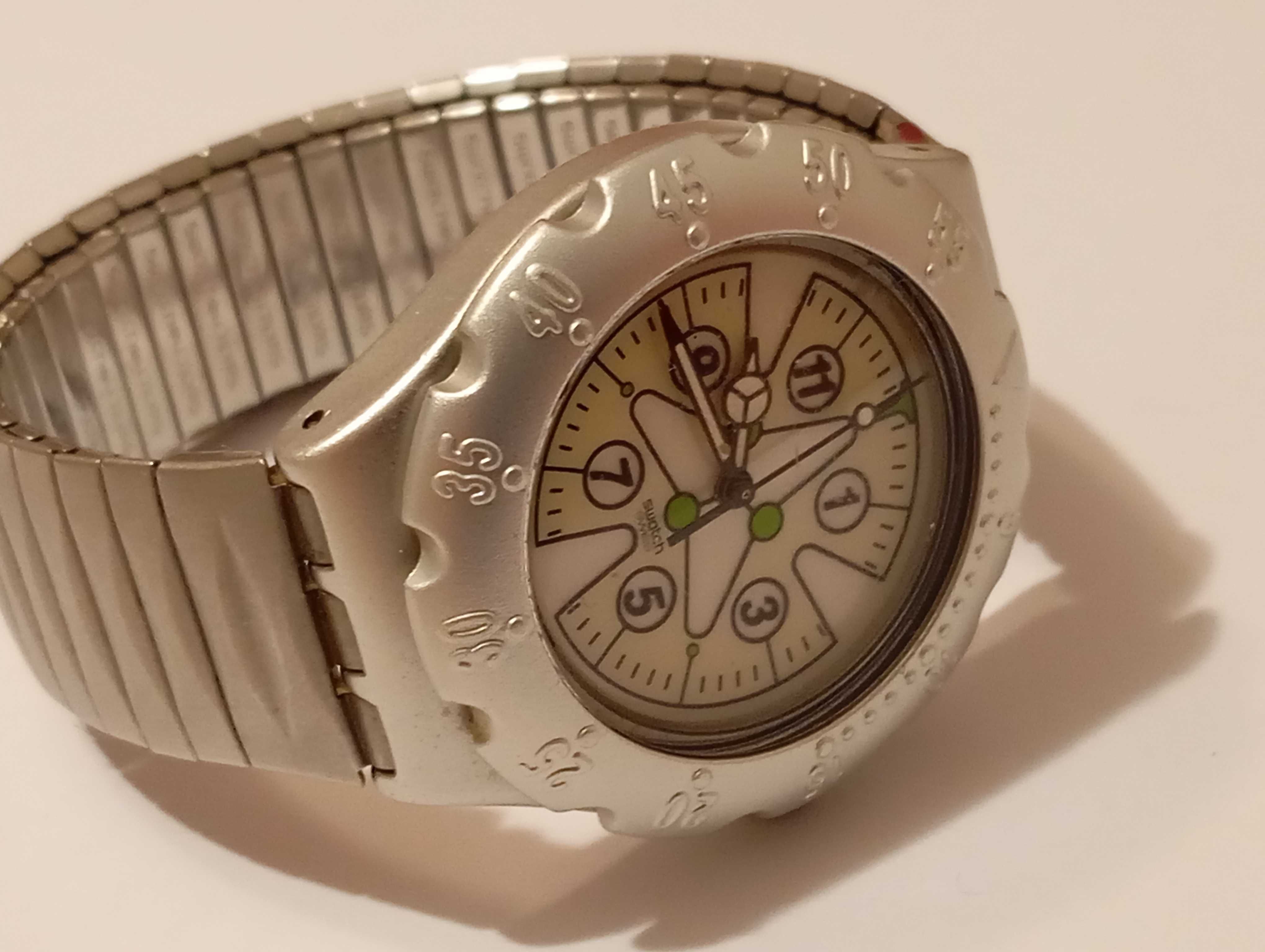 Zegarek Vintage Swatch - na elastycznej bransolecie
