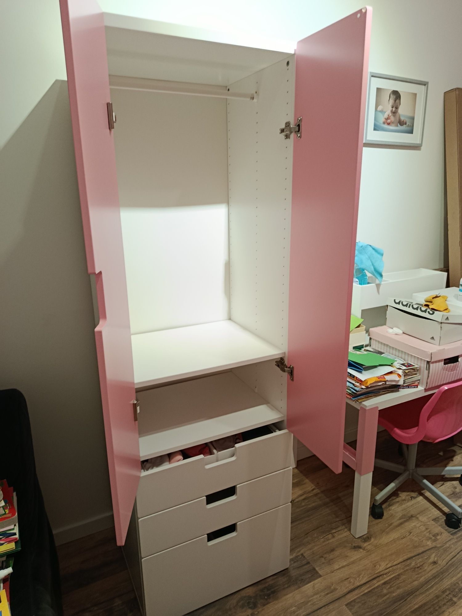 Roupeiro ikea smastad/ platsa