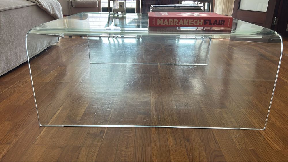 Mesa de vidro maciço AreaStore
