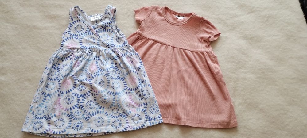 Paka ubrań dla dziewczynki rozmiar 80