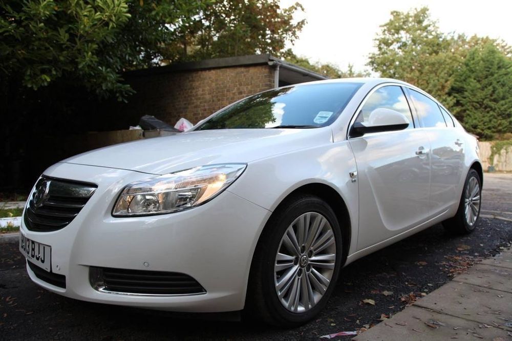 Carro Opel insiginia