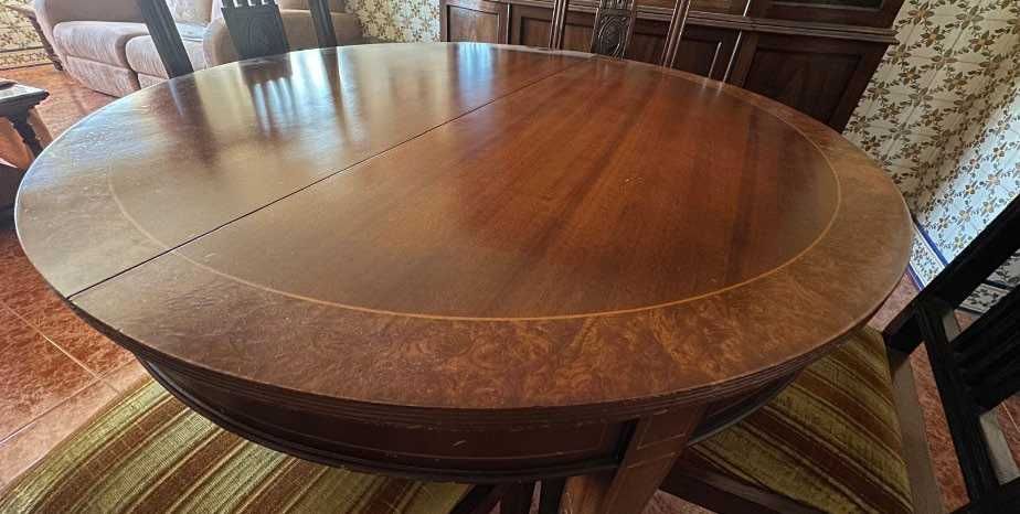 Conjunto de mesa redonda de jantar extensível antiga