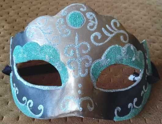 Piękna, zielona maska karnawałowa
