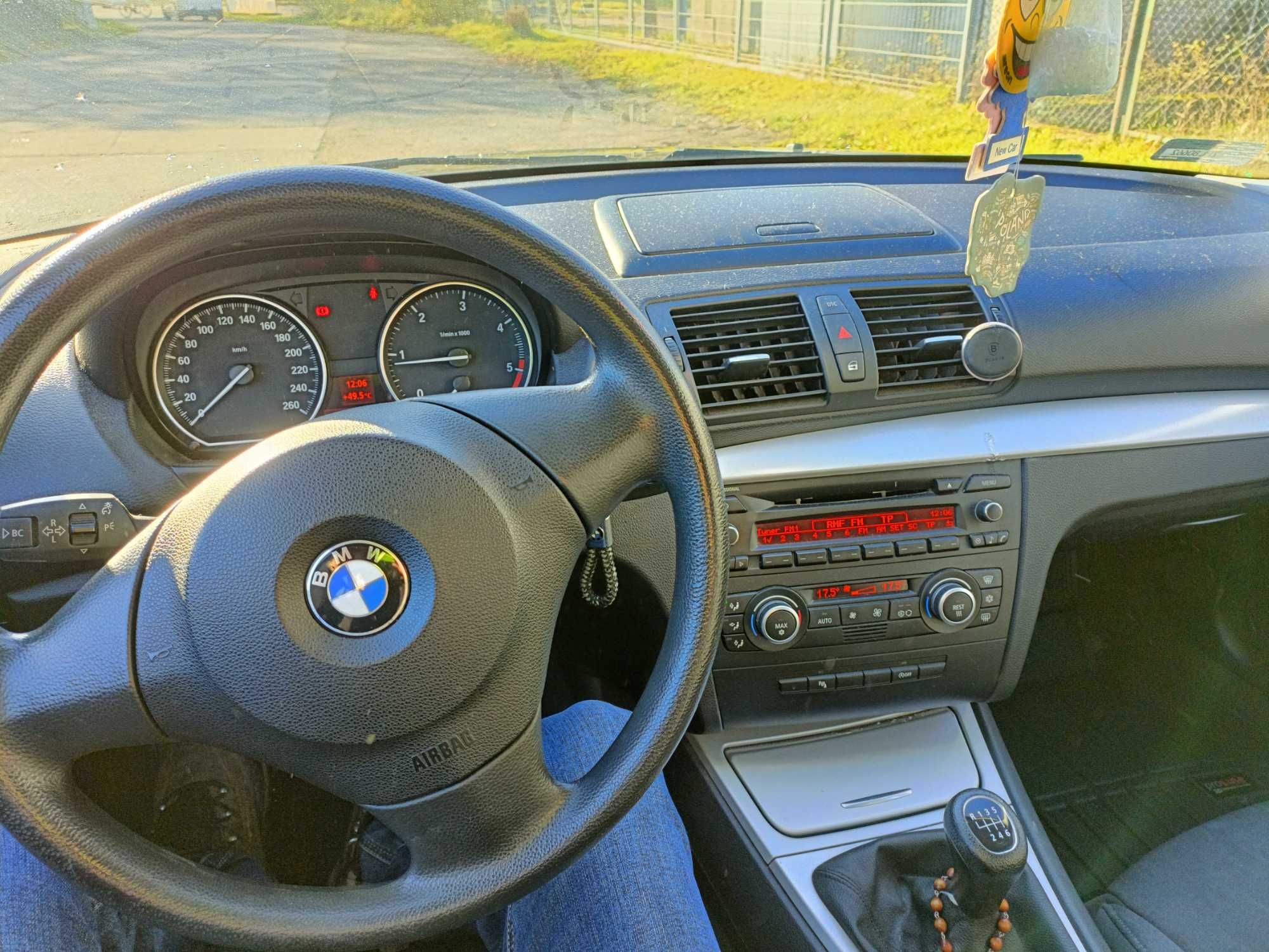 BMW 1      120 D