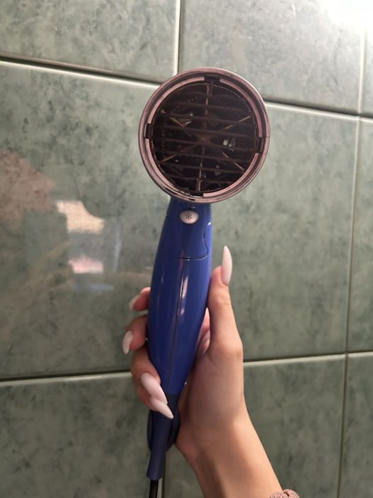 Фен, сушка для волосся