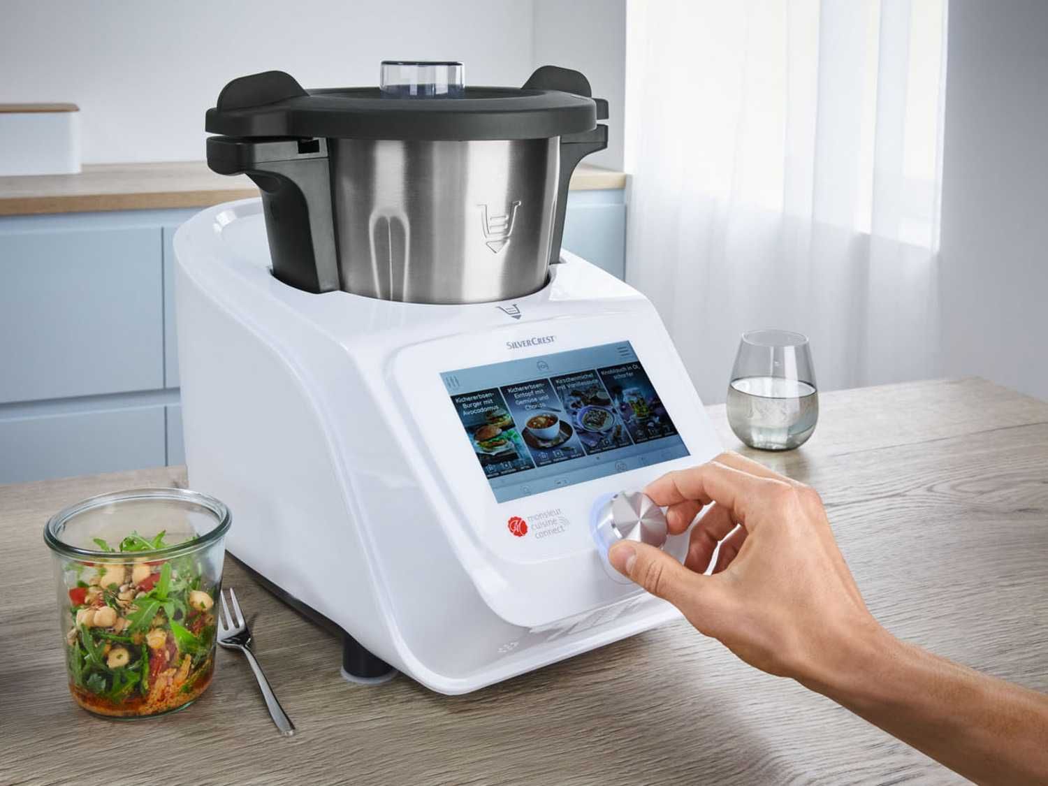 Lidlomix robot kuchenny z Wi-Fi Monsieur Cuisine Connect