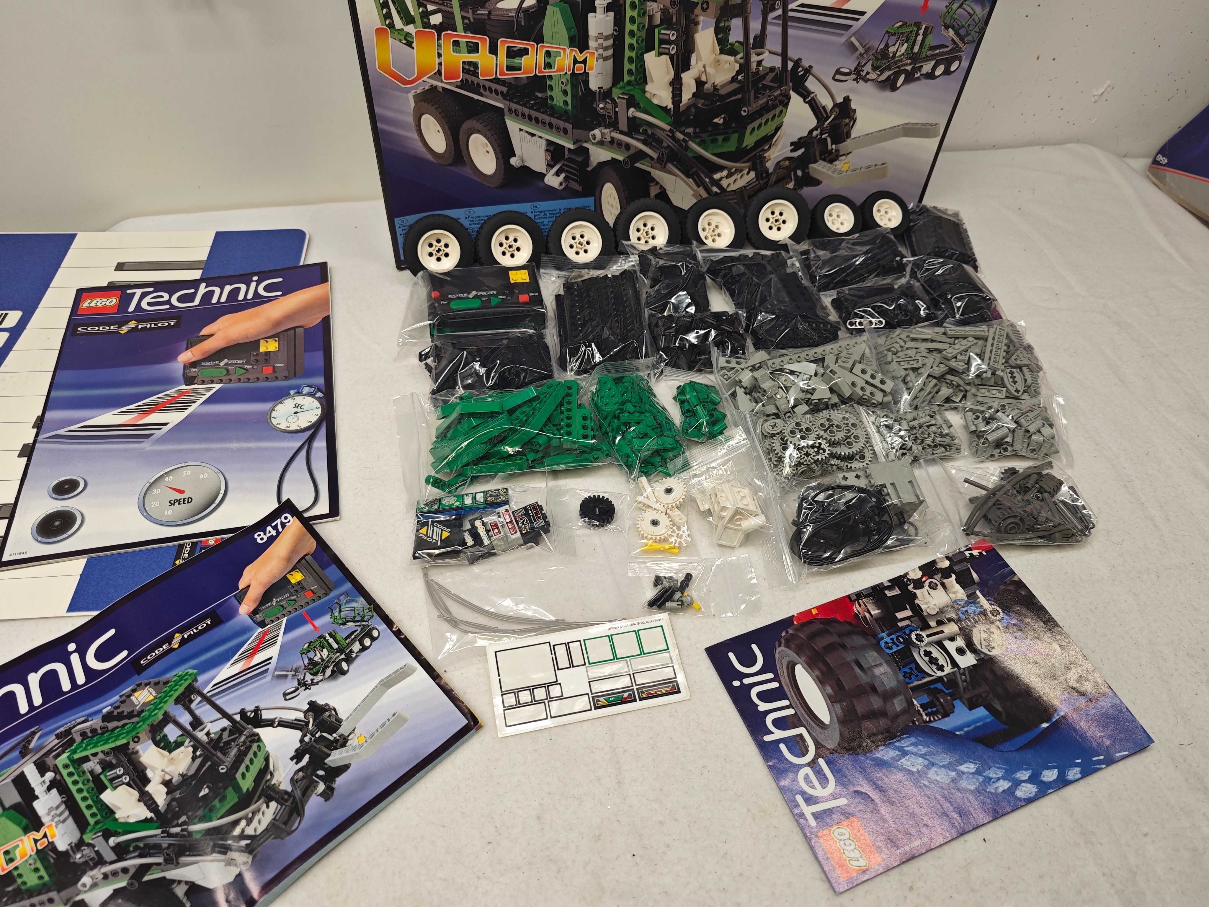 Lego Technic 8479 "Barcode Multi-Set"; 1997; [163]