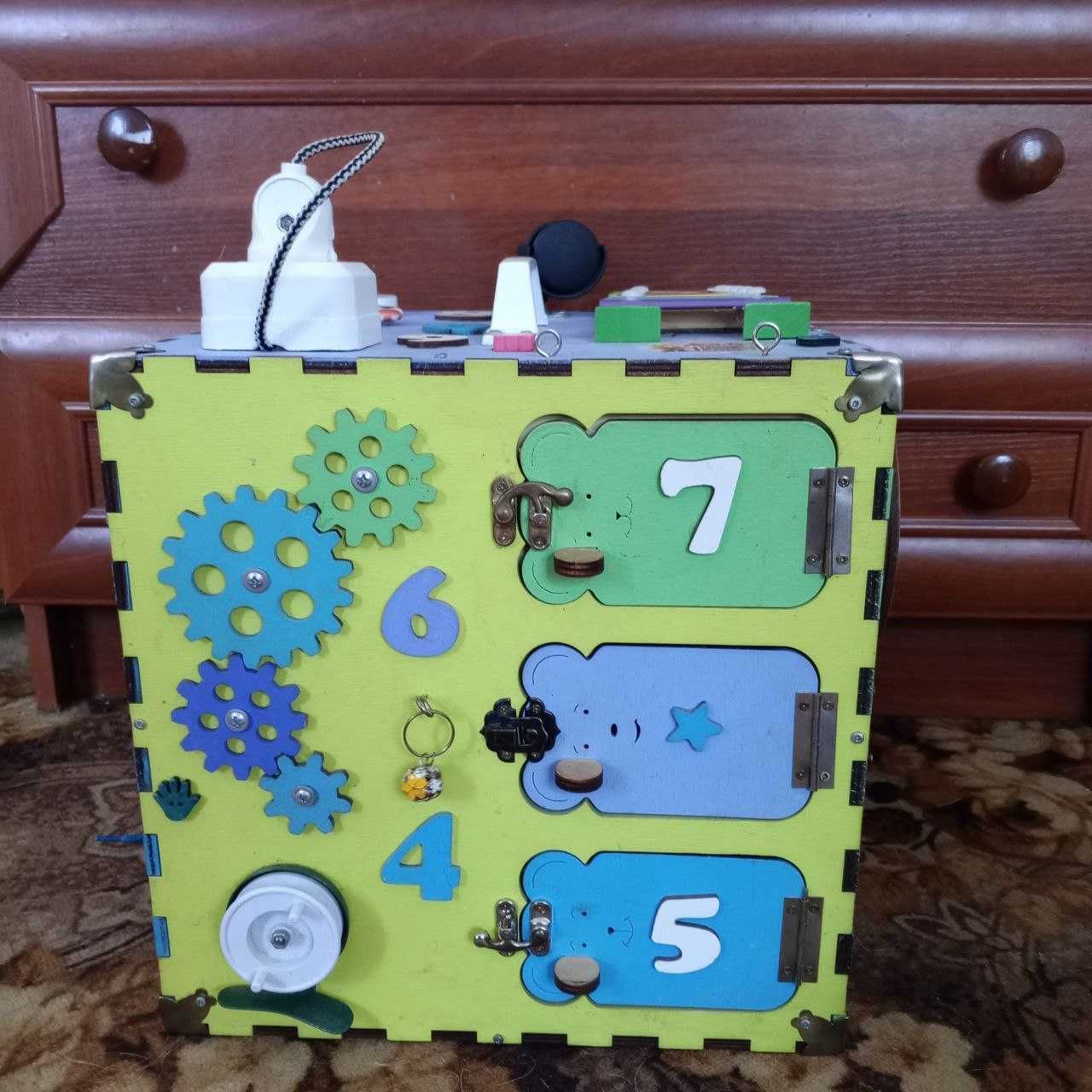 Бизикуб 30*30*30  Дитячий куб.