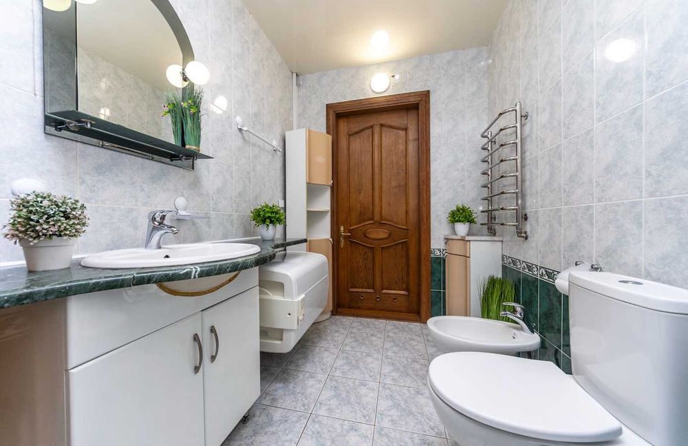 4к Жилянська 7, метро Олімпійська, Палац спорту