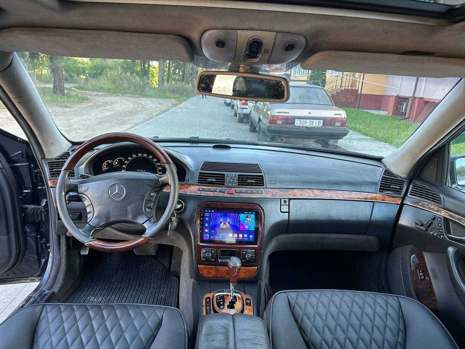 W220 цікавить обмін