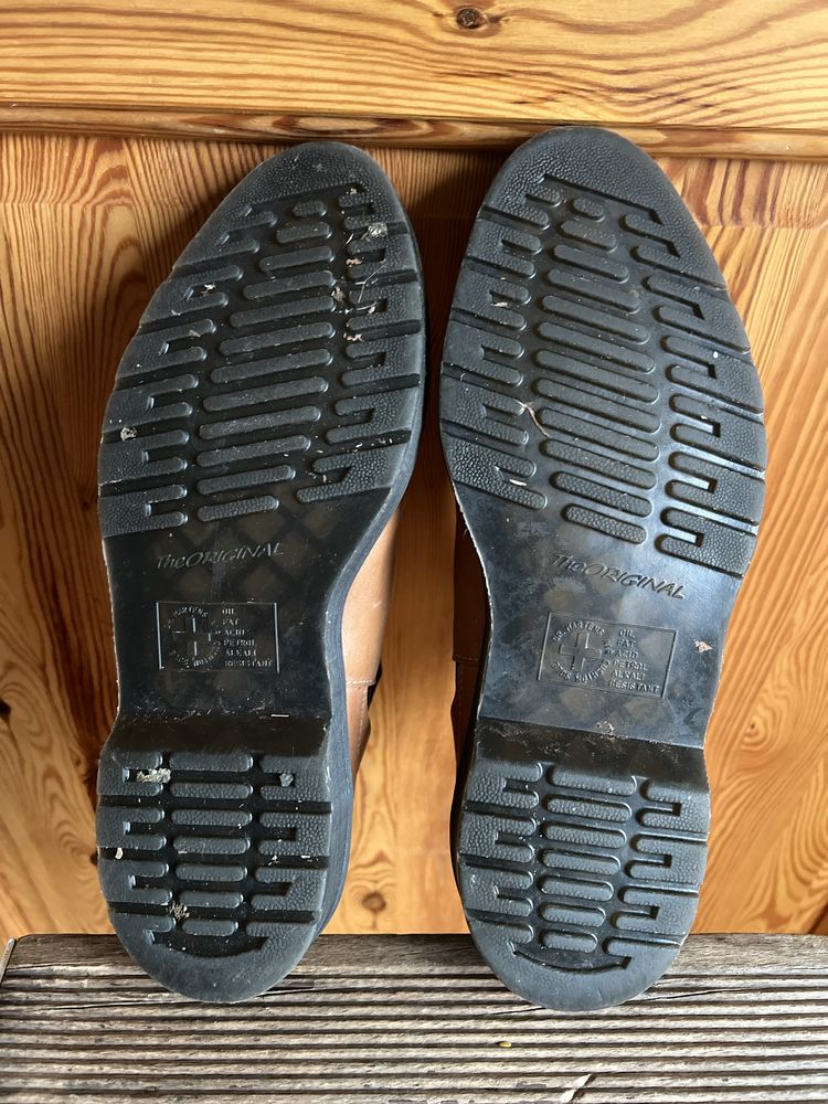 Sprzedam buty sztyblety firmy Dr Martens model Bianca rozmiar 41