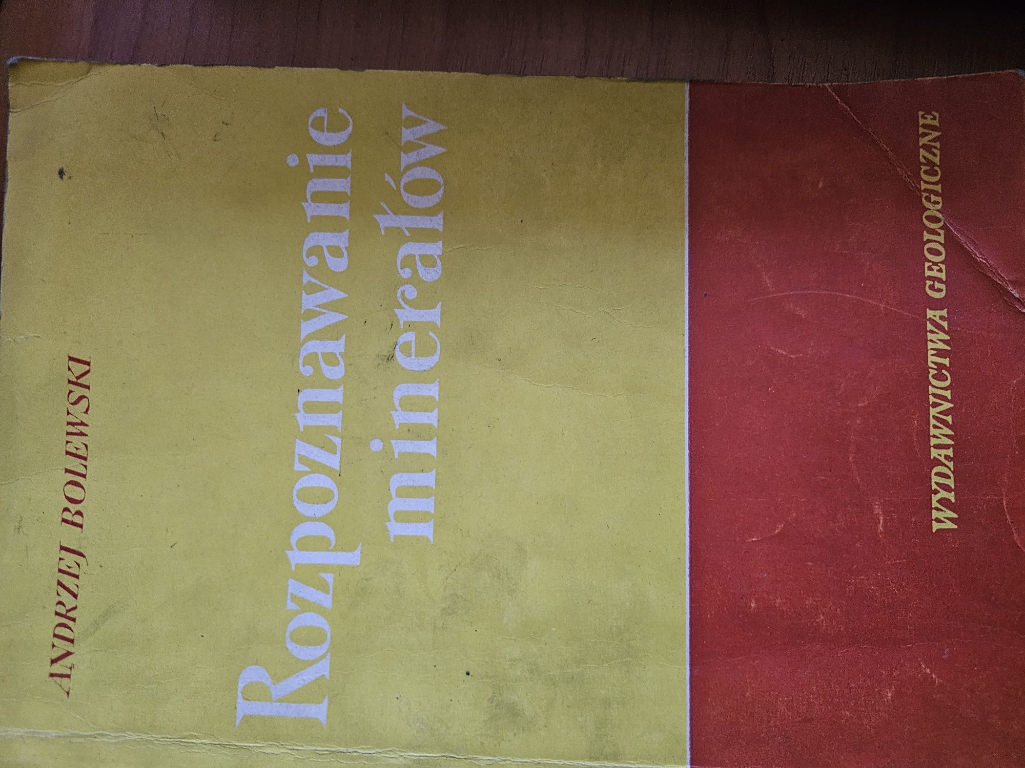 Rysunek techniczny Geodezja Rozpoznawanie minerałów Skrypty Politechn.
