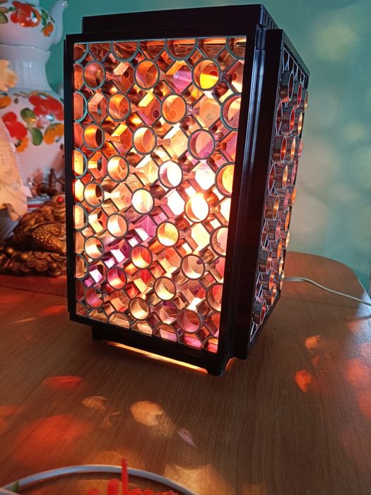 Нічний вінтажний світильник