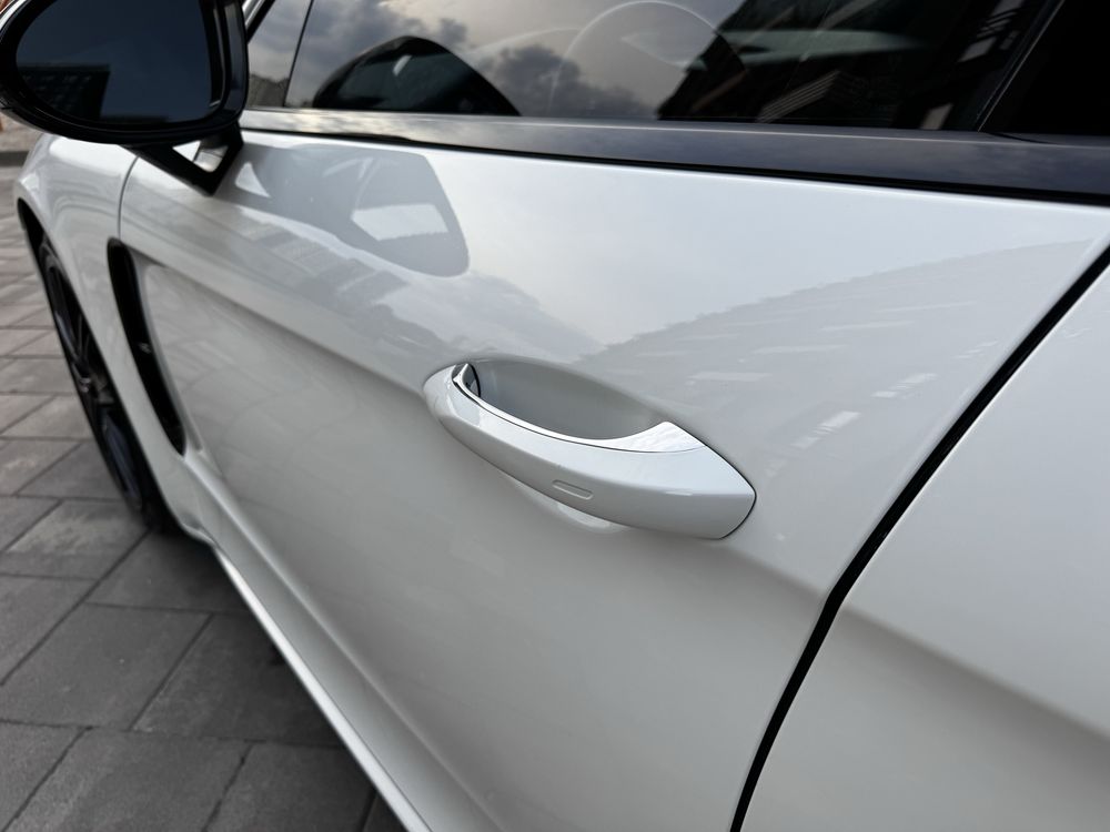 Продам Porsche Panamera 2018