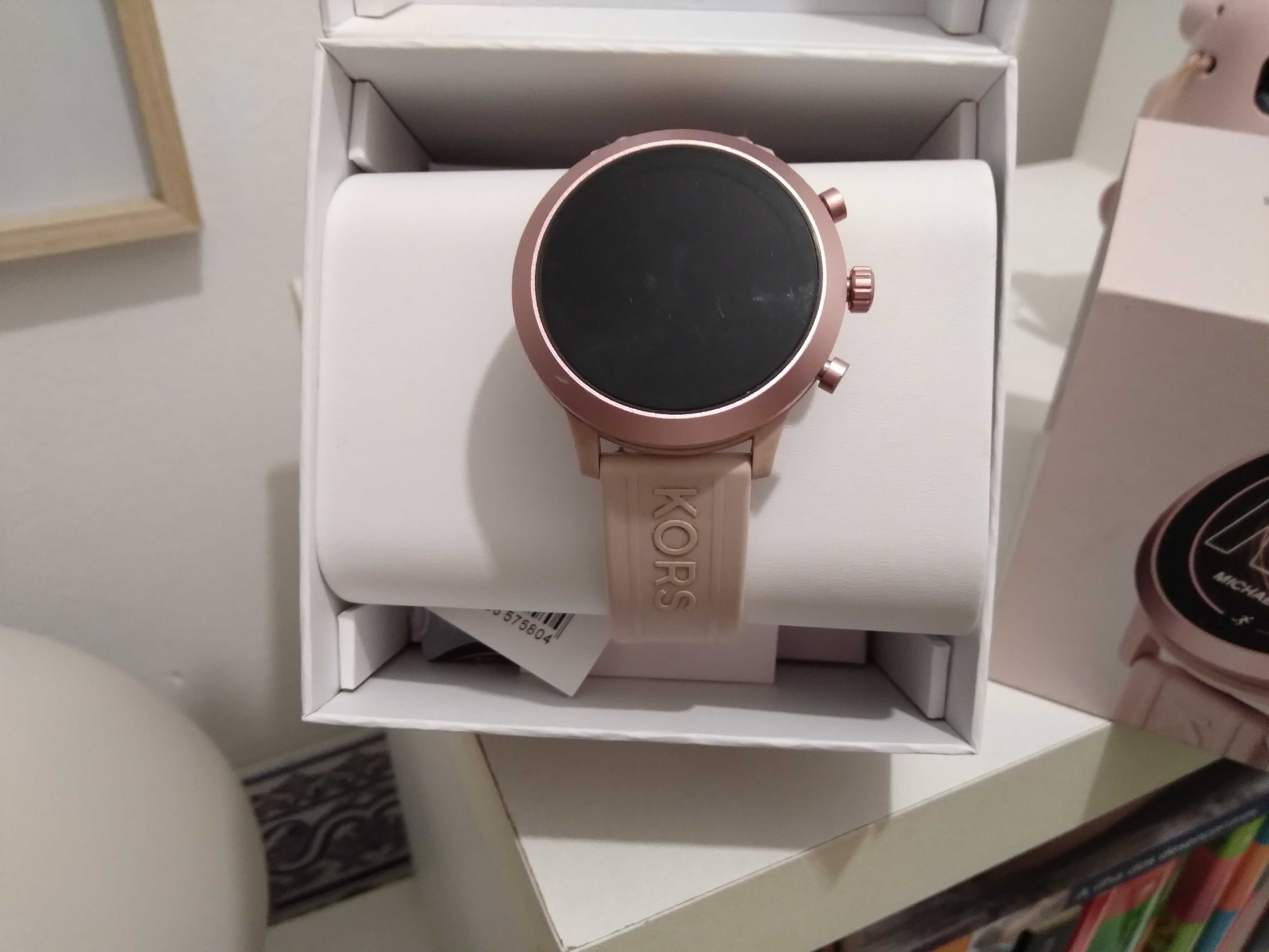 Michael Kors Access MKGO Smartwatch