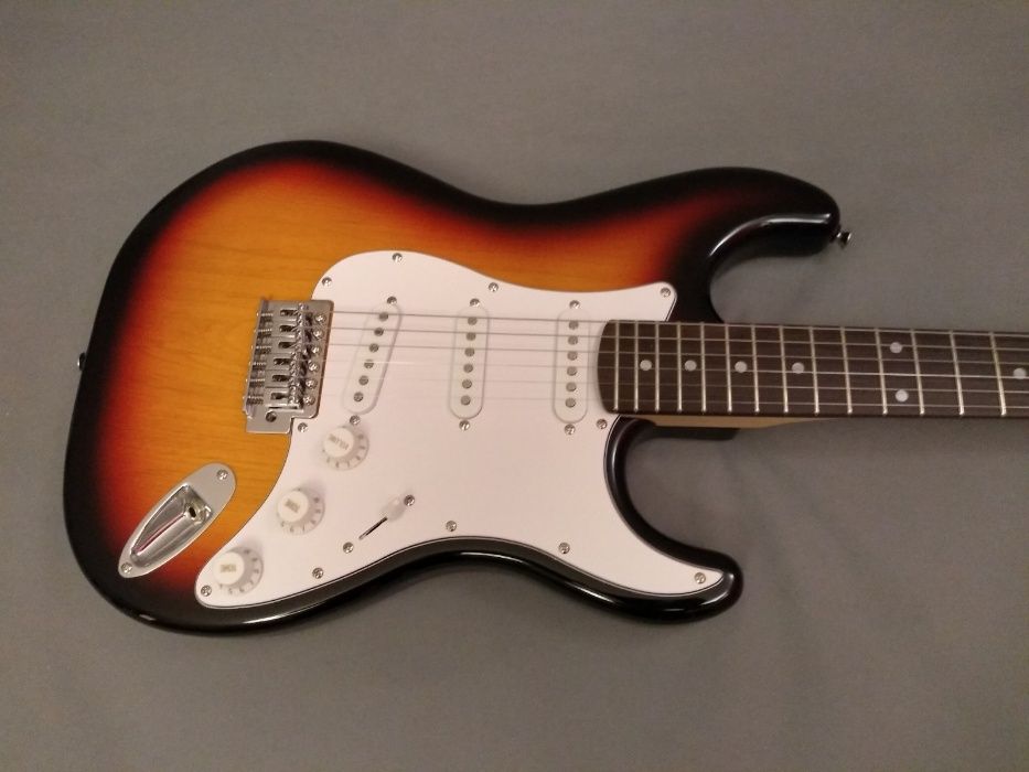 Harley Benton ST-20 SB (Sunburst)-gitara elektryczna-typ Stratocaster