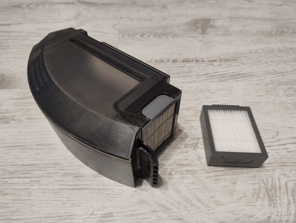 Pojemnik na śmieci + Nowy filtr Irobot Roomba i3, i5, i7, e5, j5