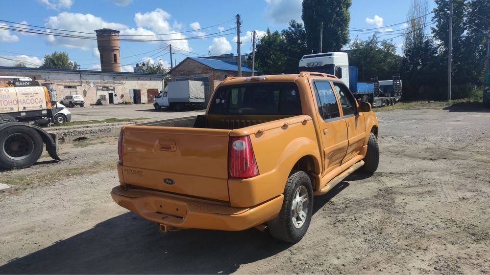 Пікап Ford Explorer sport trac 2004рік. 4.0