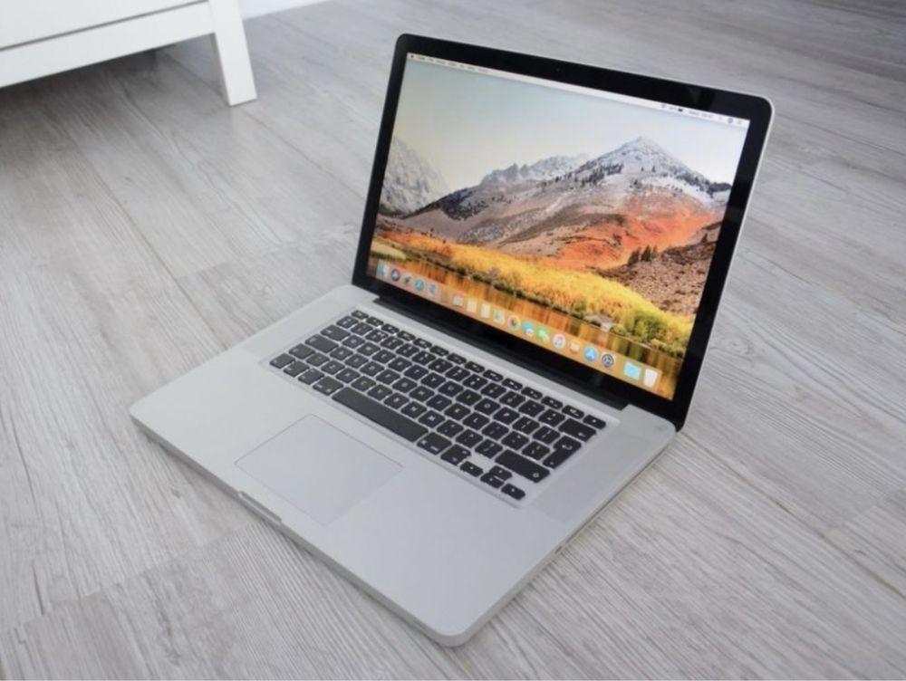 ! BARDZO SZYBKI ! Laptop Apple Macbook Pro 15” i7 / 16GB /  512GB SSD