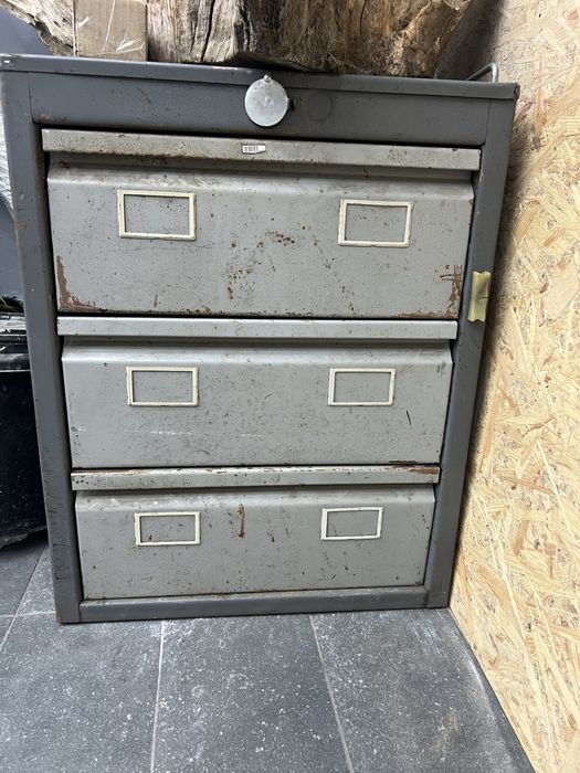 Ящик для інструмента , шафа  металева, верстак