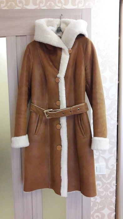 Продам дубленку женскую б/у