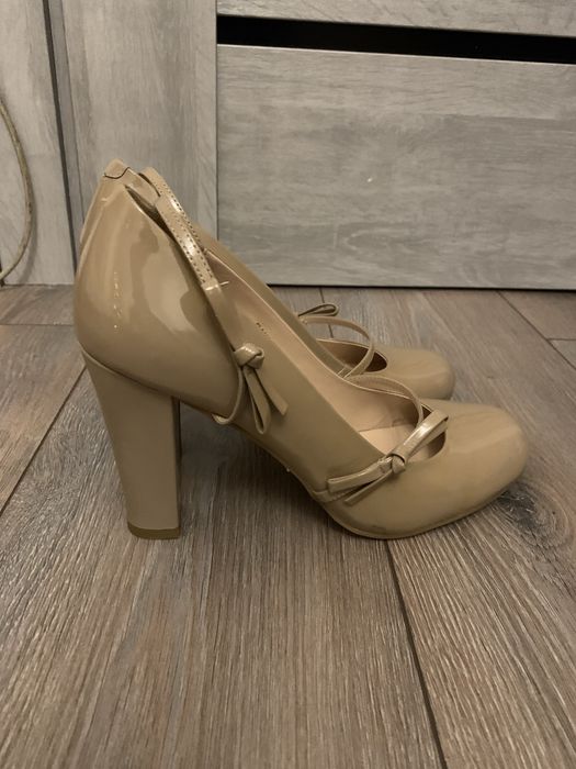 Туфлі фірмові Ellenka