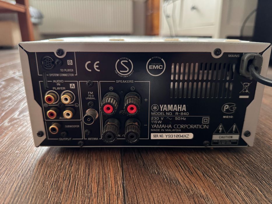 Mini wieża Yamaha R-840 - uszkodzona