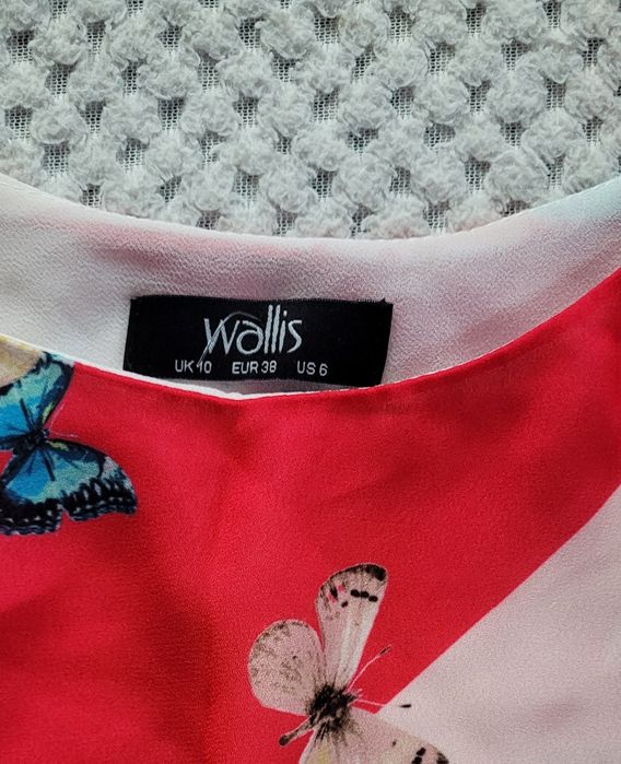 Hit na jesień Piękna bluzka damska bez rękawów print motyle rozm. M