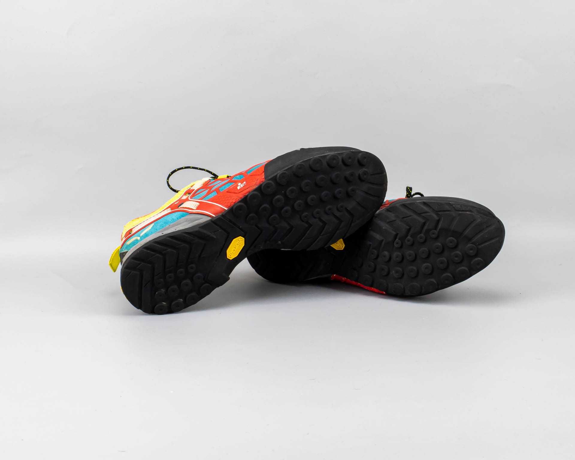 Яркие туристические кроссовки Salewa Wildfire Pro.Scarpa.42,5 размер