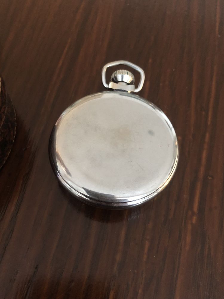 Zabytkowy zegarek kieszonkowy brytyjskiej marki Ingersoll Vintage