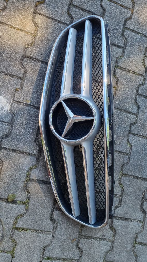 Kompletny Grill Mercedes Benz w212 E klasa 2015