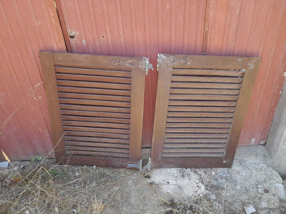 Janelas com Armação de Madeira