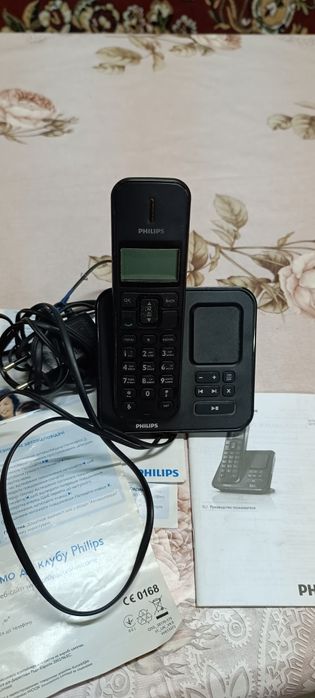 Домашній радіо телефон